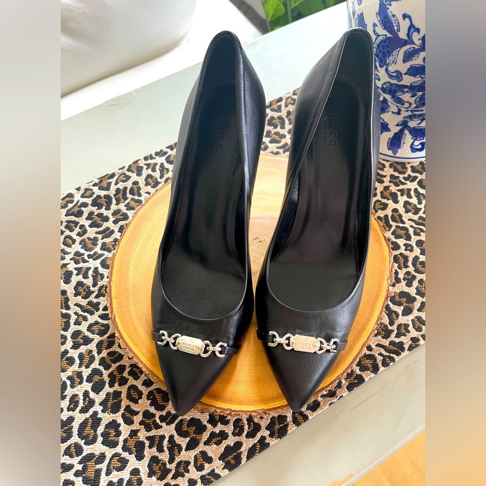 Authentic Gucci Heels Size 39.5